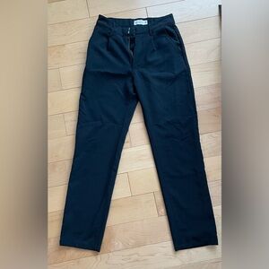 Abercrombie & Fitch black women’s trousers size XS - straight leg